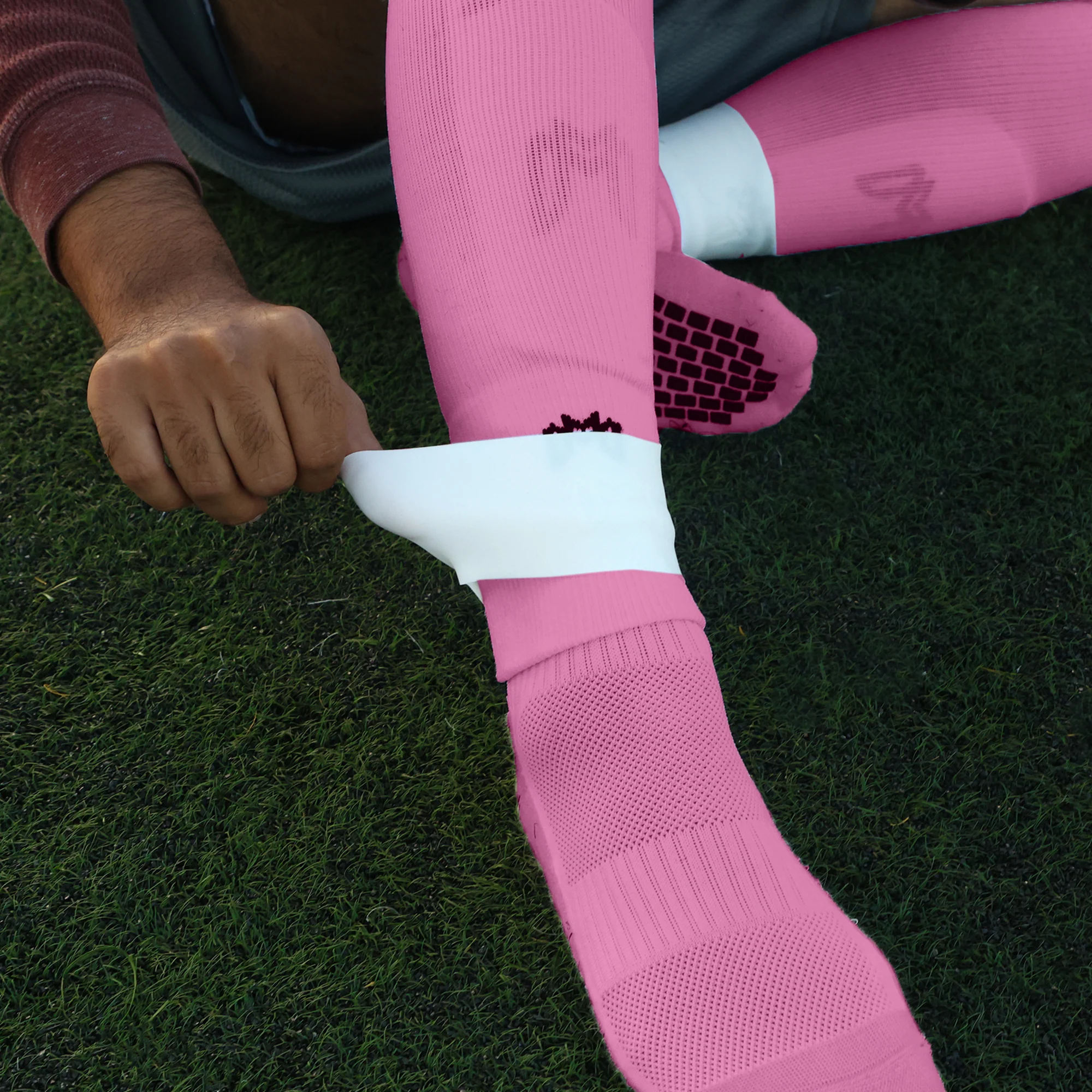 Silicone Shin Guard Holder Bands, Alternative to Grip Tape - Image 8